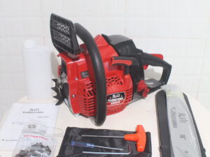 Máy cưa xích ROBINYAMA