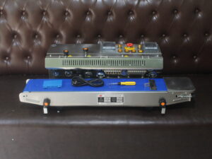 Máy hàn miệng túi SFR1000