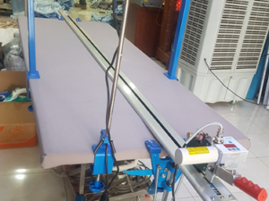 Máy cắt vải đầu bàn Santian